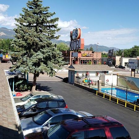 Circle S Motel Colorado Springs Exterior photo